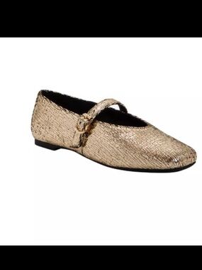 New in Box Evie Gold Textured Mary Jane Flat Strap 9.5